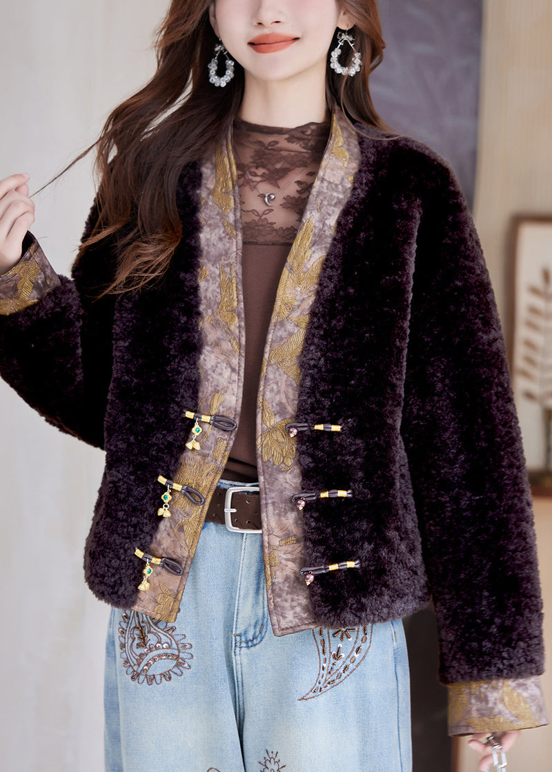 Beautifully Finished Coat in a Timeless Design
