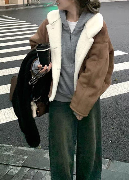 Elegantly Styled Coat for Everyday Wear