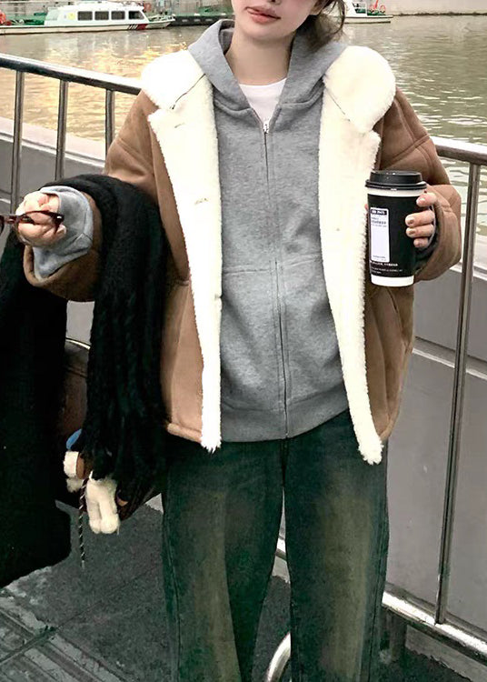 Elegantly Styled Coat for Everyday Wear