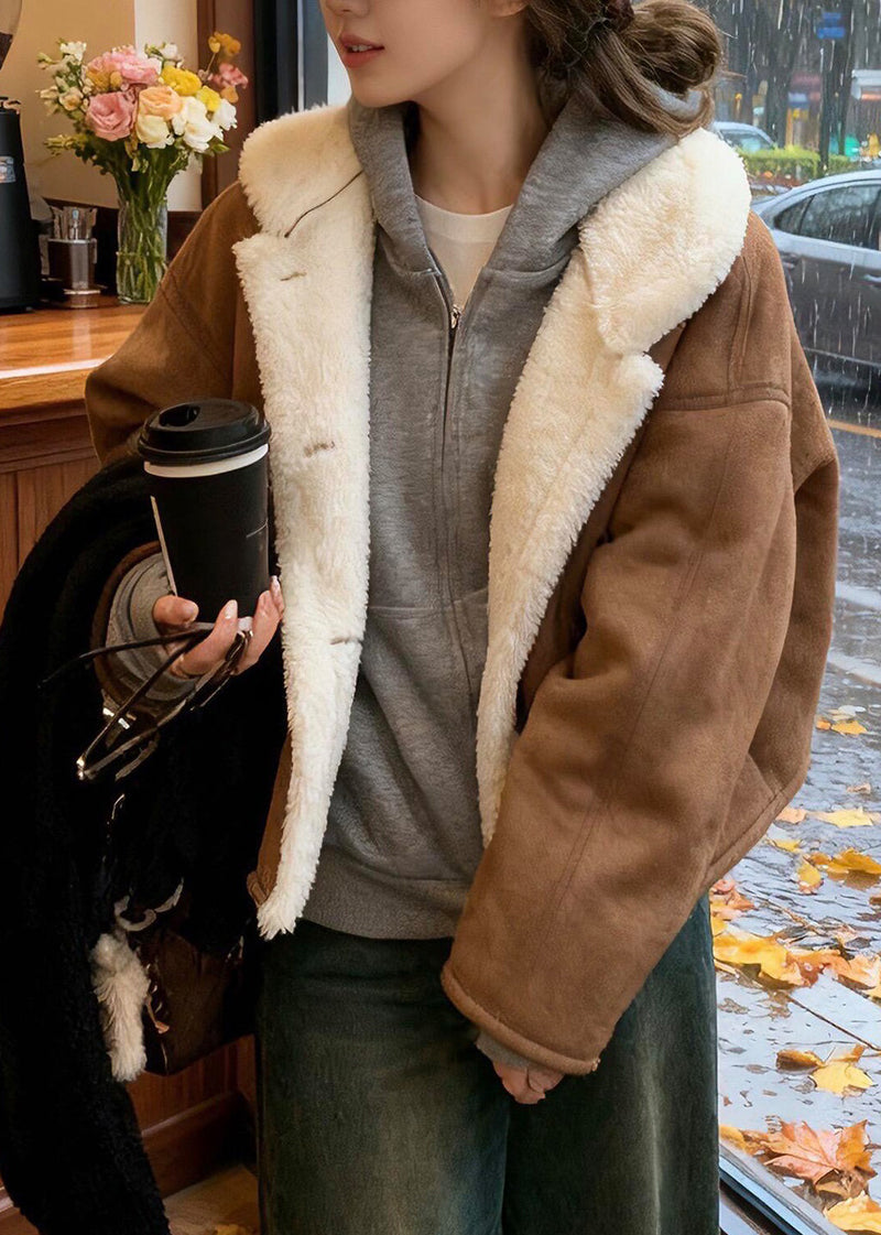 Elegantly Styled Coat for Everyday Wear