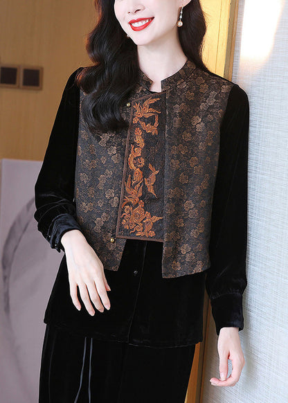 Effortlessly Elegant Blouse with a Timeless Design