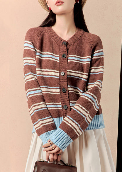 Classic Vintage Coat with a Flattering Fit