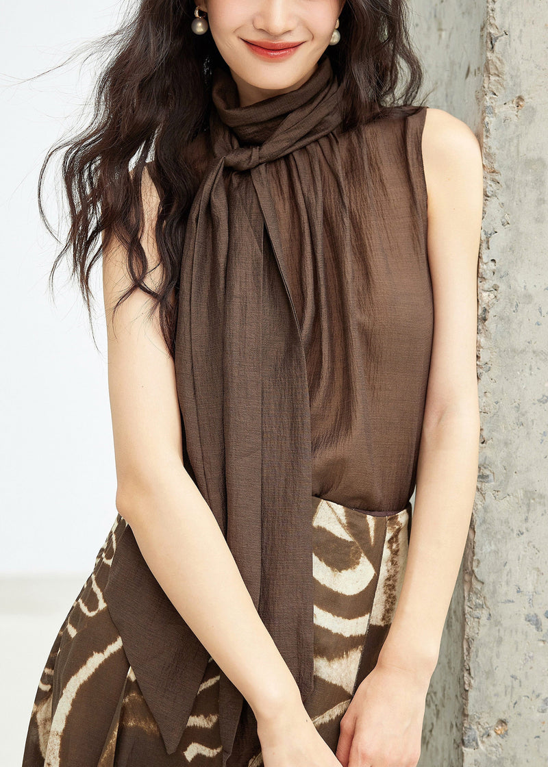 Well Tailored Top with a Graceful Silhouette