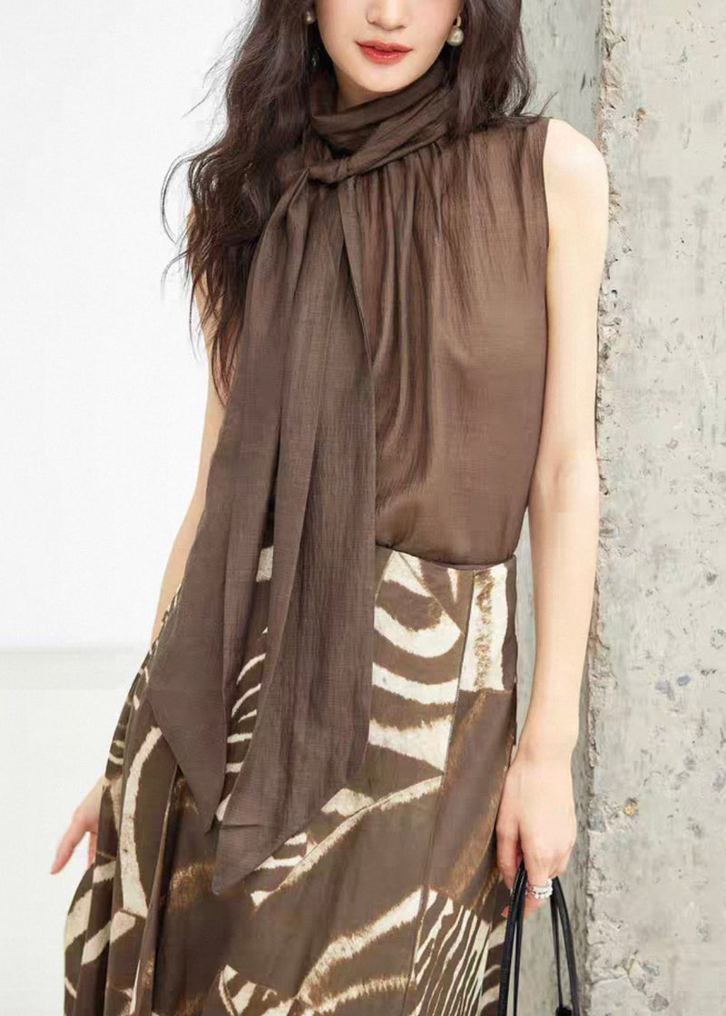 Well Tailored Top with a Graceful Silhouette