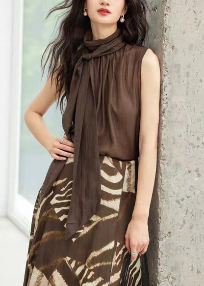 Well Tailored Top with a Graceful Silhouette