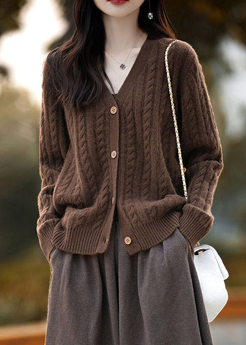 Well Tailored Cardigan with a Graceful Silhouette