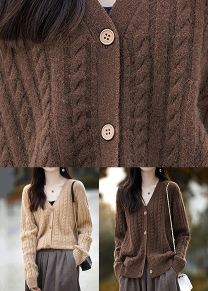 Well Tailored Cardigan with a Graceful Silhouette