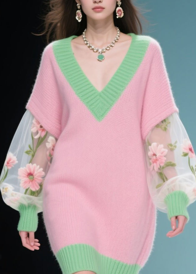 Classic Vintage Sweater with a Flattering Fit