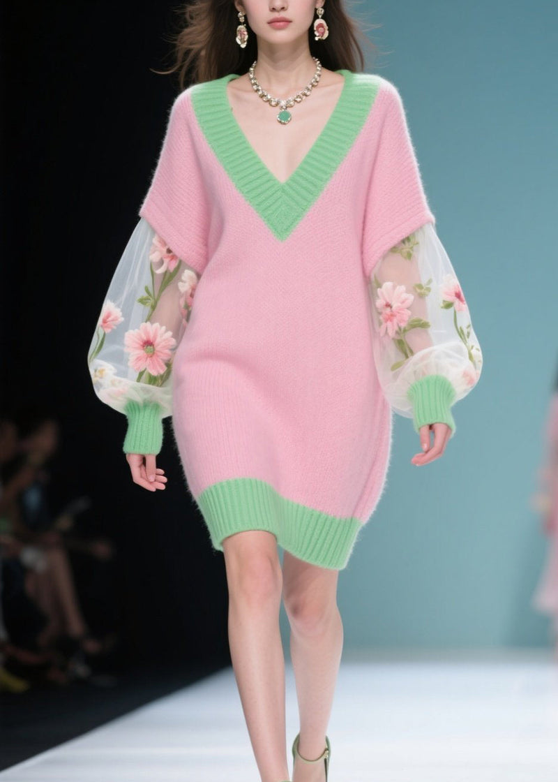 Classic Vintage Sweater with a Flattering Fit
