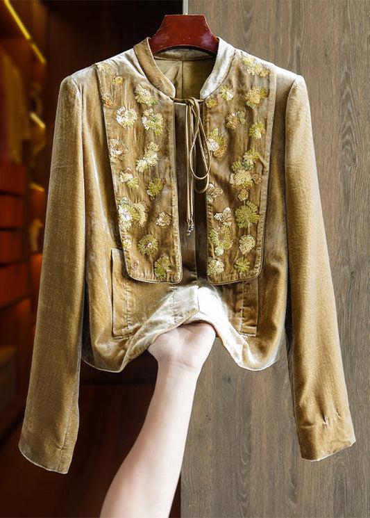 Gracefully Styled Coat for Any Occasion