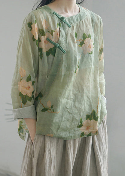 Well Tailored Shirt with a Graceful Silhouette