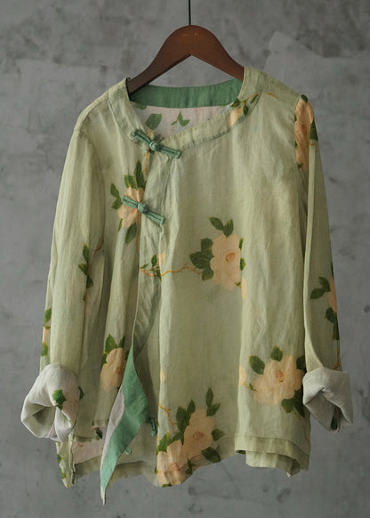 Well Tailored Shirt with a Graceful Silhouette