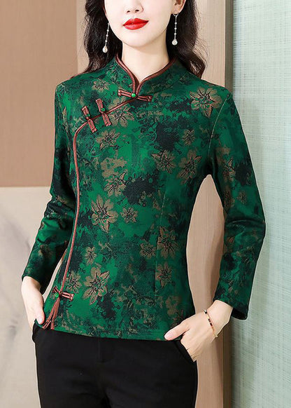 A Vintage Style Shirt with Delicate Timeless Details