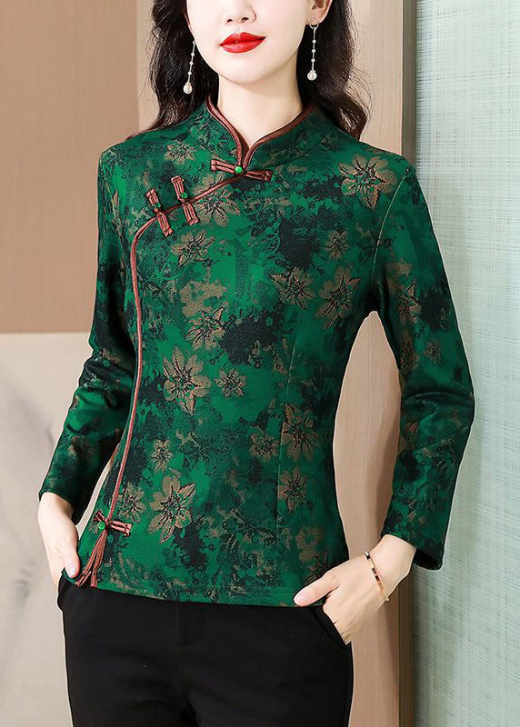 A Vintage Style Shirt with Delicate Timeless Details