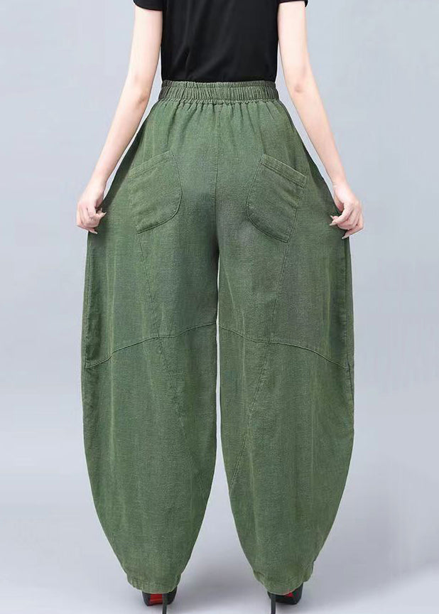 Well Tailored Pants with a Graceful Silhouette