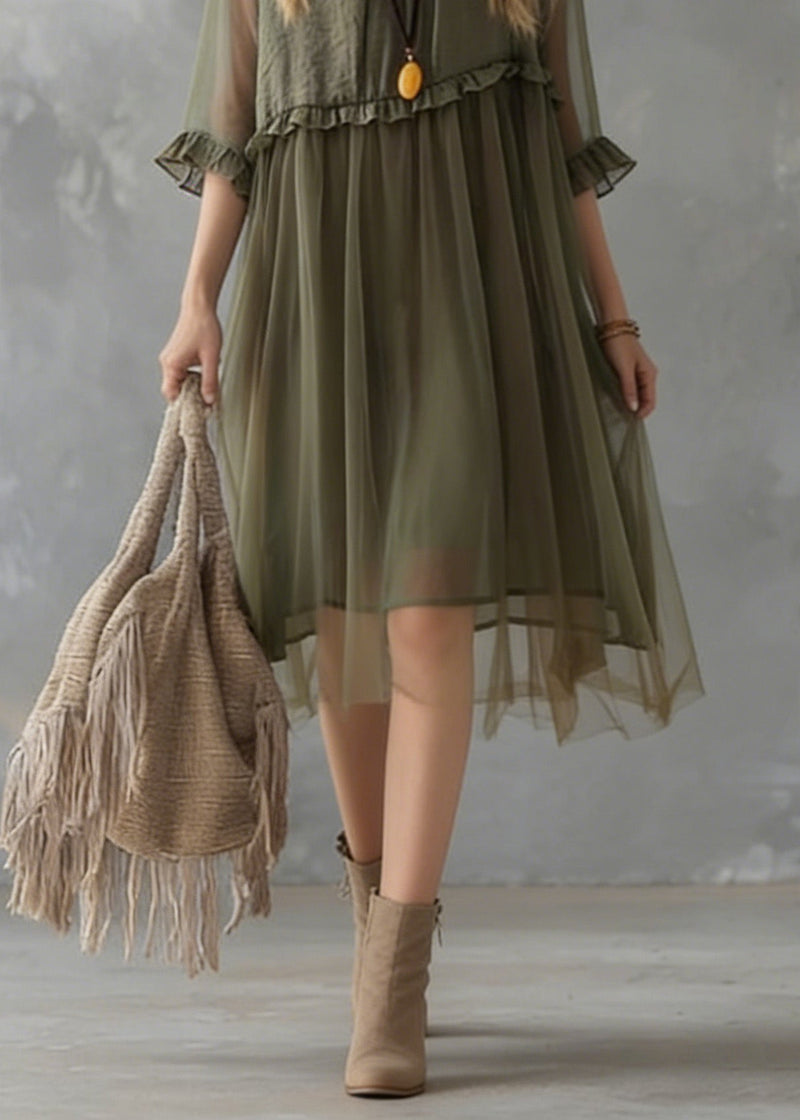 Effortlessly Elegant Dress with a Timeless Design