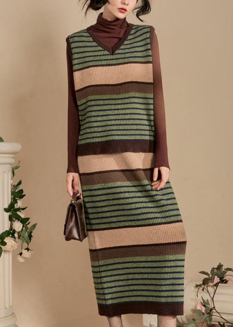 Effortlessly Elegant Garment with a Timeless Design