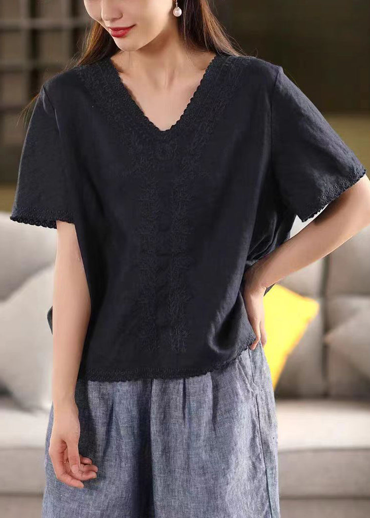 Well Tailored Shirt with a Graceful Silhouette