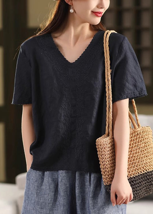 Well Tailored Shirt with a Graceful Silhouette