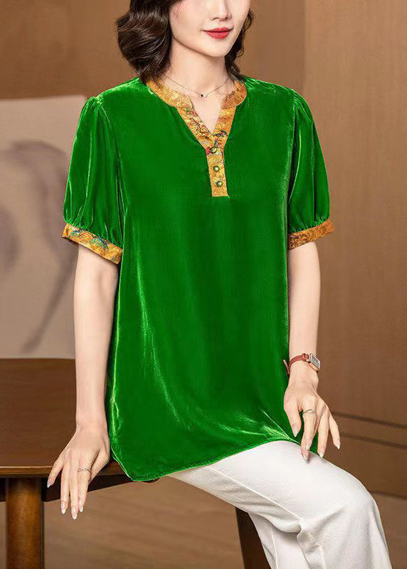 Beautifully Crafted Blouse in a Classic Style