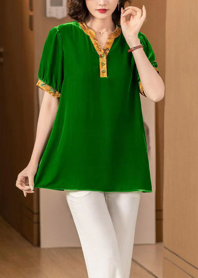 Beautifully Crafted Blouse in a Classic Style