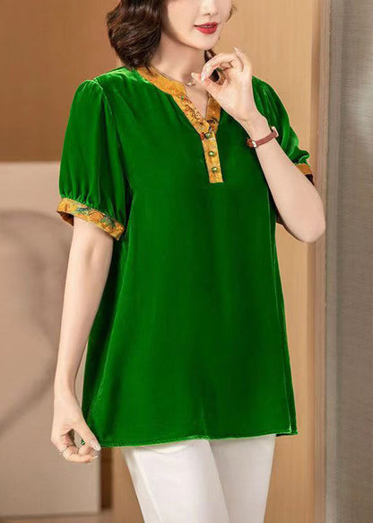 Beautifully Crafted Blouse in a Classic Style
