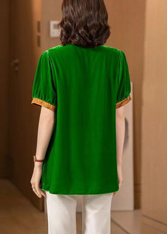 Beautifully Crafted Blouse in a Classic Style