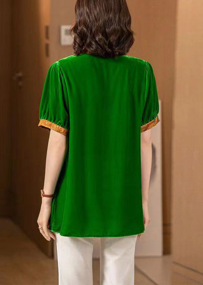 Beautifully Crafted Blouse in a Classic Style
