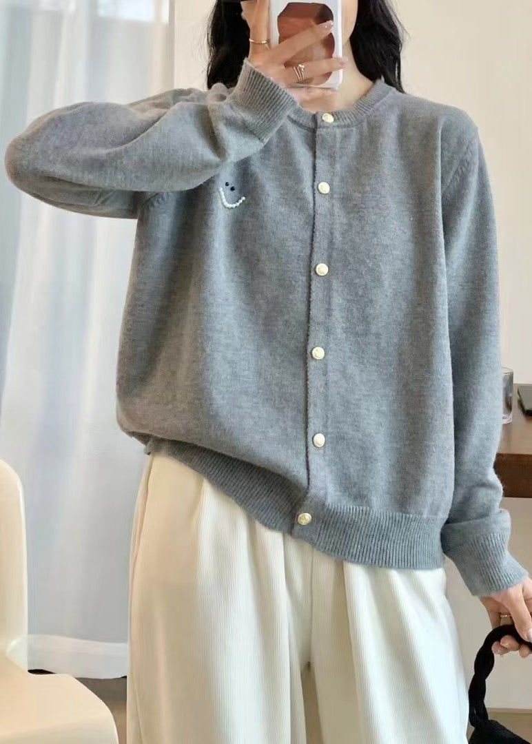 Gracefully Styled Cardigan for Any Occasion