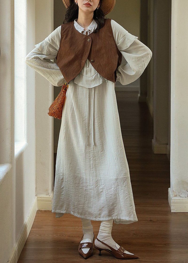 Effortlessly Elegant Dress with a Timeless Design