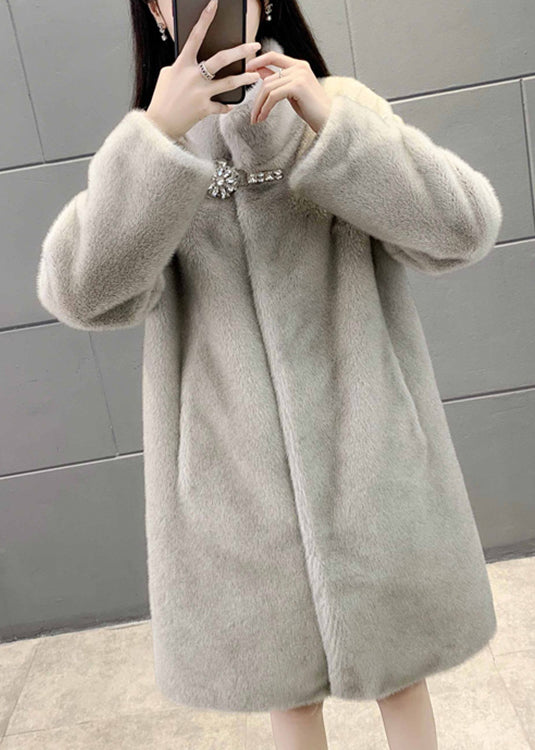 Beautifully Finished Coat in a Timeless Design
