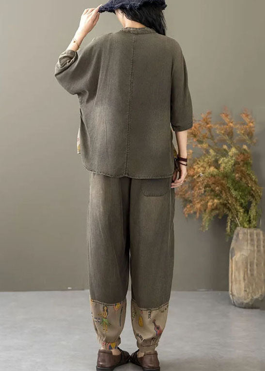 Gracefully Styled Garment for Any Occasion
