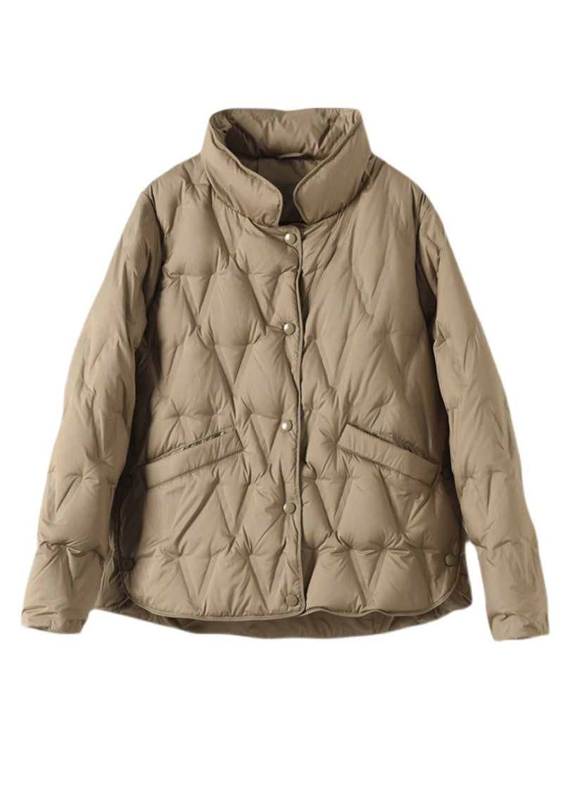 Well Tailored Coat with a Graceful Silhouette