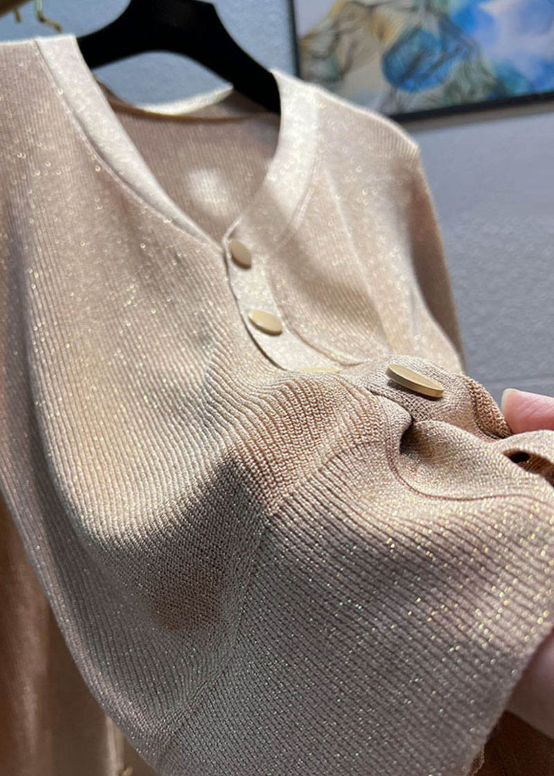 Polished Top with an Effortless Classic Look