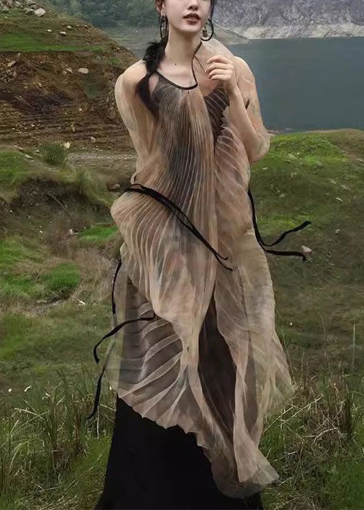 Beautifully Finished Garment in a Timeless Design