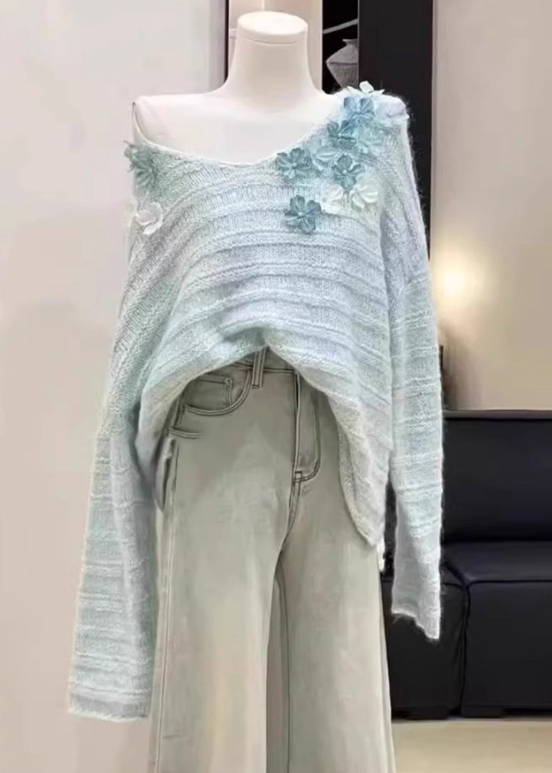 Beautifully Finished Sweater in a Timeless Design