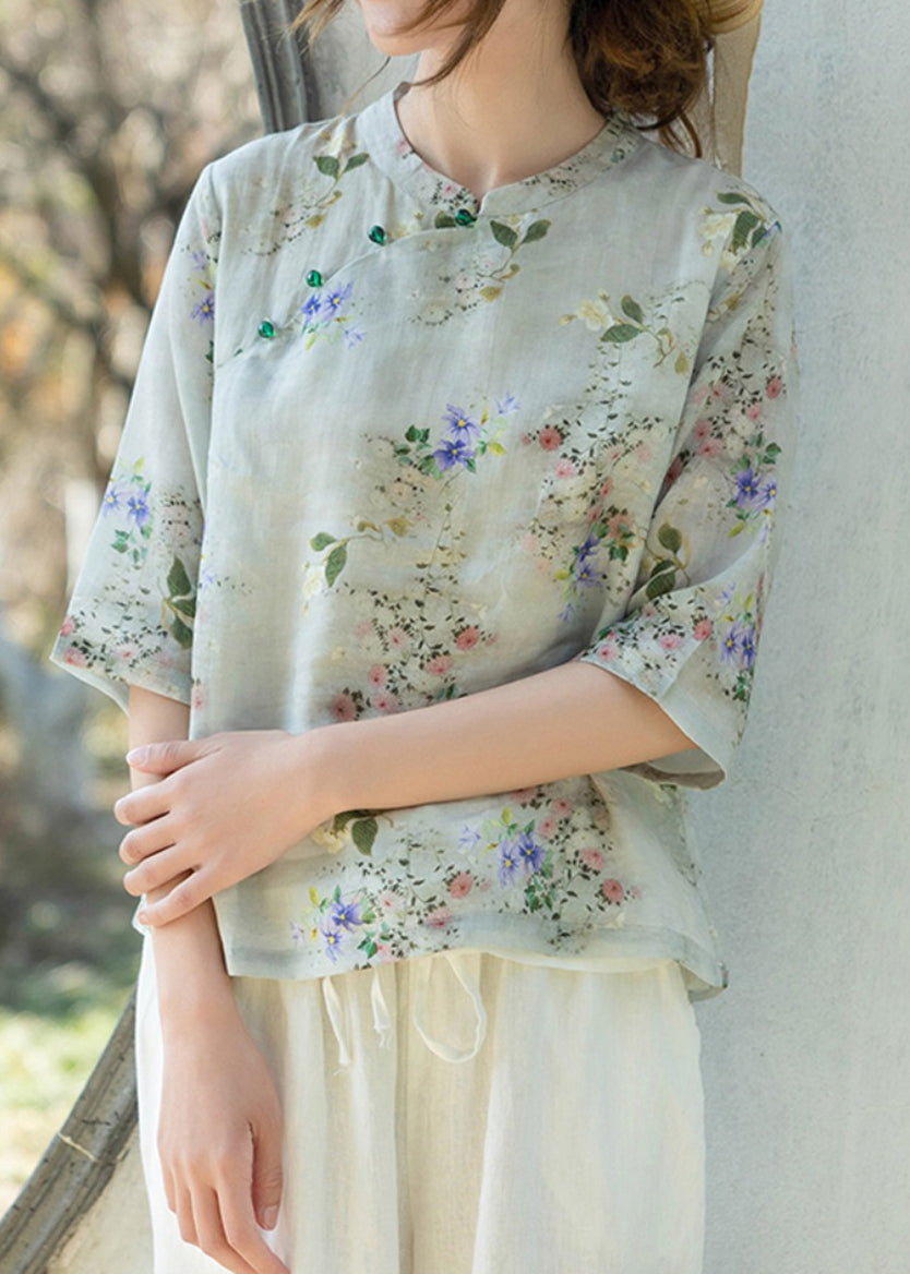 Polished Blouse with an Effortless Classic Look