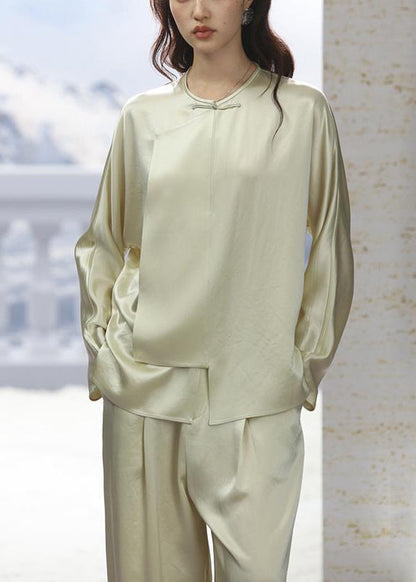 Beautifully Finished Garment in a Timeless Design