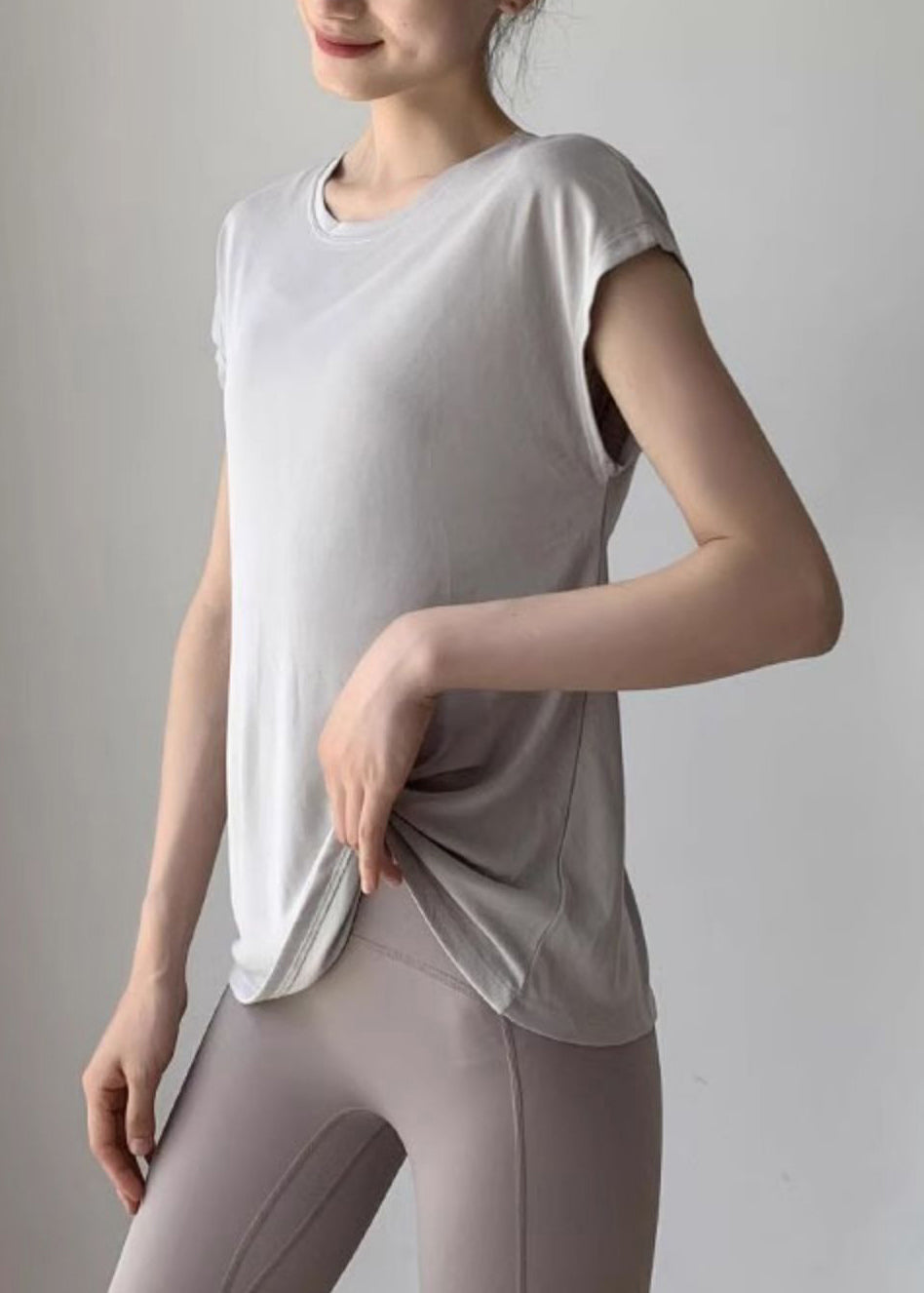 Effortlessly Elegant Top with a Timeless Design