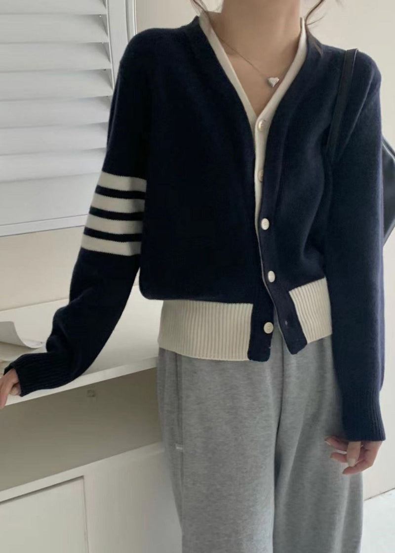 Elegantly Styled Coat for Everyday Wear