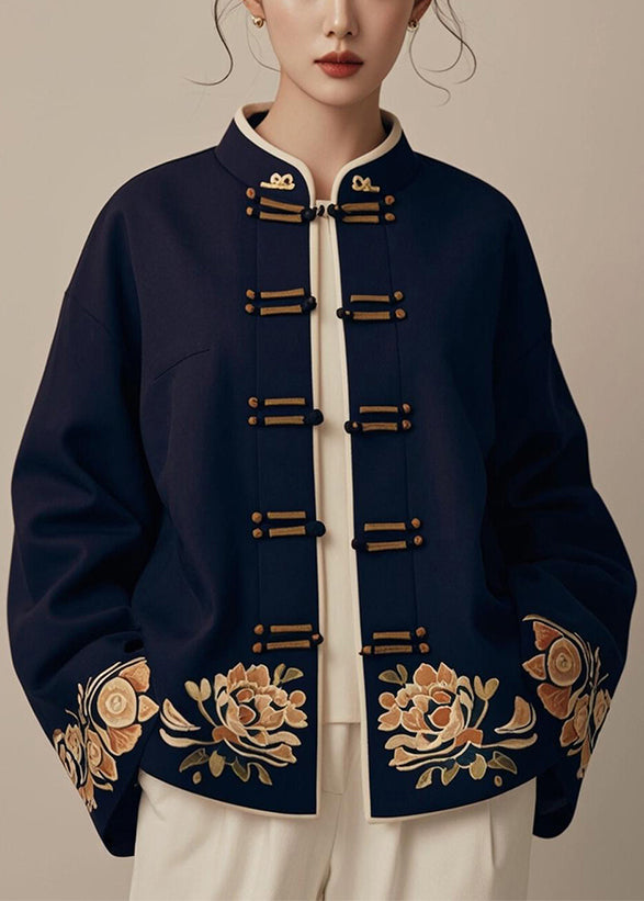 Effortlessly Elegant Coat with a Timeless Design