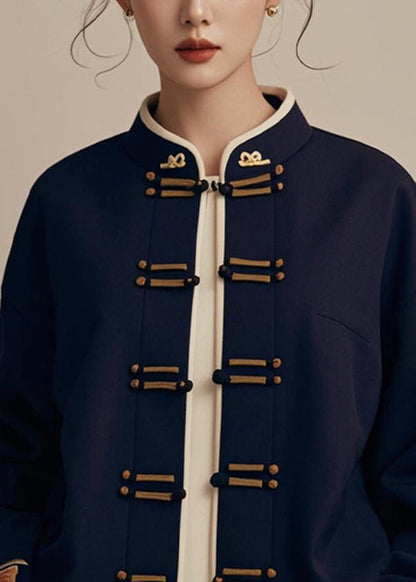 Effortlessly Elegant Coat with a Timeless Design