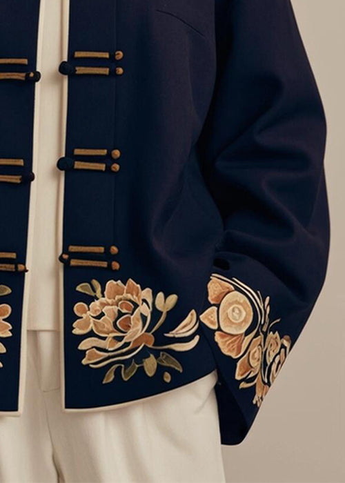 Effortlessly Elegant Coat with a Timeless Design