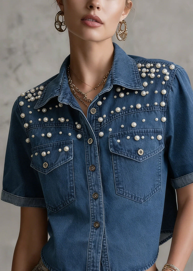 Effortlessly Elegant Shirt with a Timeless Design