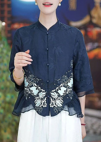Classic Vintage Shirt with a Flattering Fit