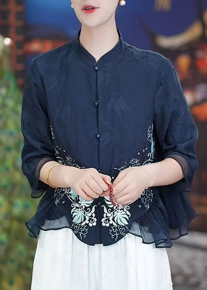 Classic Vintage Shirt with a Flattering Fit