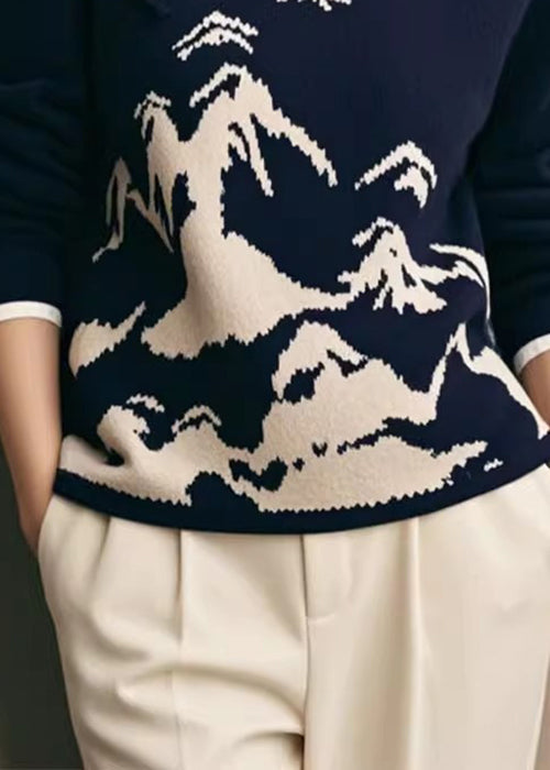 Effortlessly Elegant Sweater with a Timeless Design