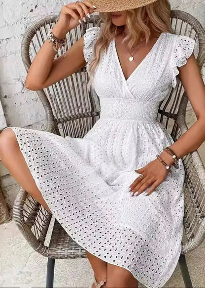 Well Tailored Dress with a Graceful Silhouette