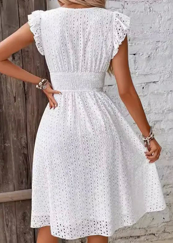 Well Tailored Dress with a Graceful Silhouette