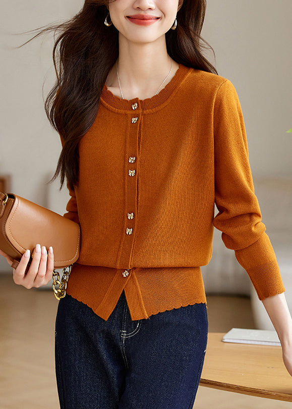 Effortlessly Elegant Coat with a Timeless Design